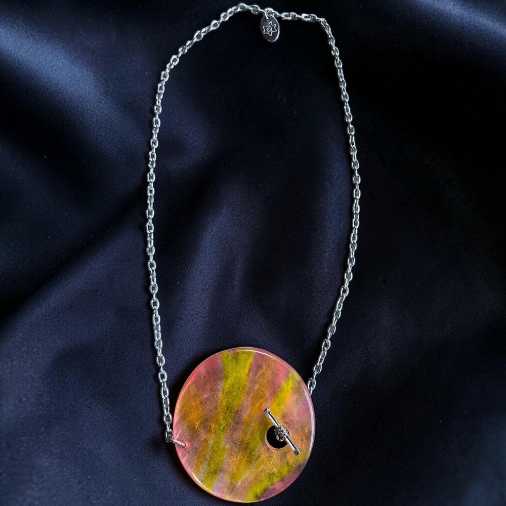 Caracol Mother of Pearl Resin Disc Necklace Sunset Pendant Toggle 17"